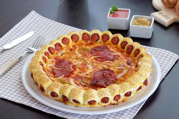 ОРИГИНАЛЬНАЯ ПИЦЦА С СОСИСКАМИ. Ингредиенты Для теста: - 400 гр. мука - 250 мл. вода (теплая) - 30 ...