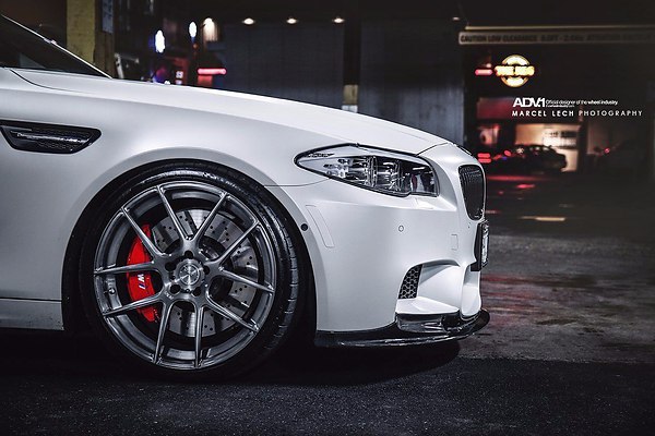 BMW M5 (F10) on ADV.1 Wheels.