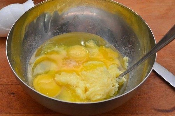 МАФФИНЫ С ШОКОЛАДОМ.ИНГРЕДИЕНТЫ: Масло сливочное 100 г; Сахар 100 г; Яйцо 3 шт; Мука 200 г; ... - 7