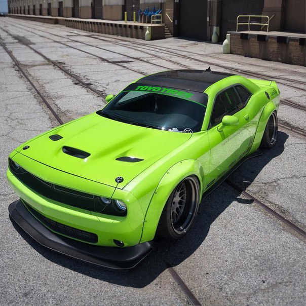 Dodge Challenger