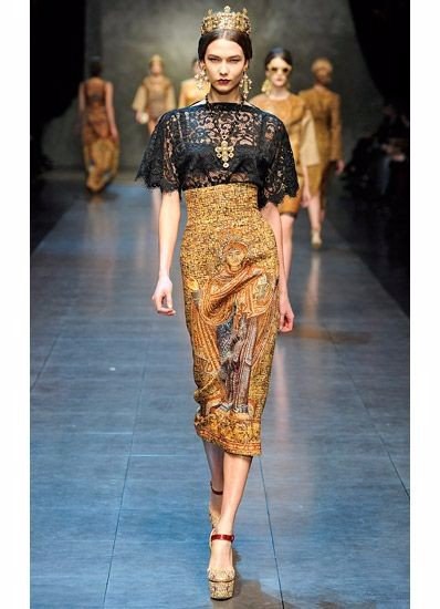 Rich, royal colors at Dolce & Gabbana - 3