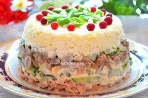 7 Рецептов приготовления ВКУСНЕЙШИХ САЛАТОВ! 1. Салат " Алекс" Необходимо: филе куриной ... - 3
