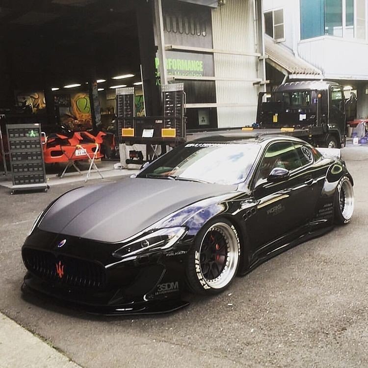 Liberty Walk GT