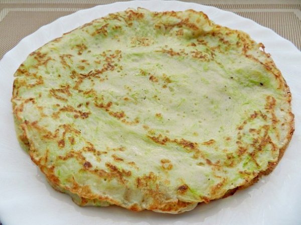 Кабачковые блинчики. Вкусные кабачковые блинчики можно приготовить на завтрак или на ужин. Блинчики ... - 4