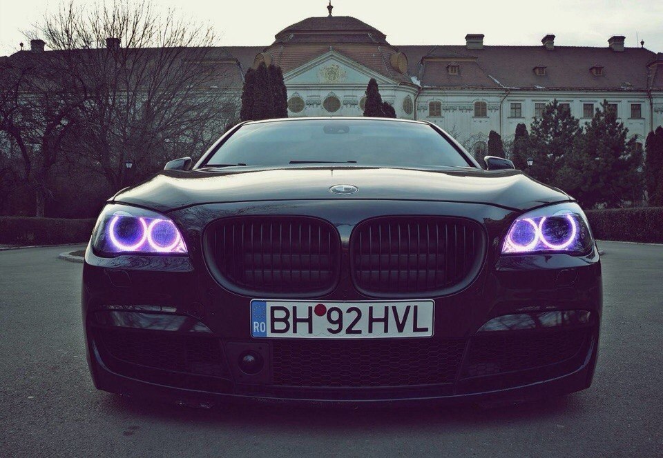 BMW 7 Series F02 - 4