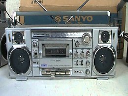 Sanyo M7900K Boombox M 7900 Microphones Played New In Box SOLD