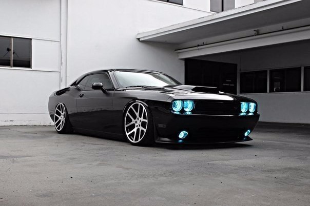 Dodge Challenger