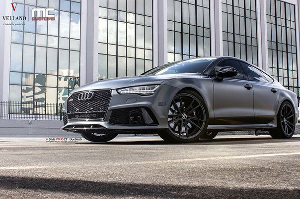 Grey Audi RS7 - 3