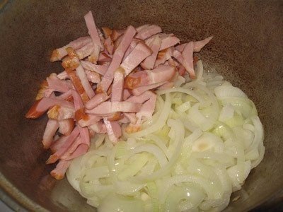 Жаркое по-Уральски.Очень вкусно и очень сытно! Ингредиенты:300 гр. грудинка копчёная600 гр. свинина1 ... - 3