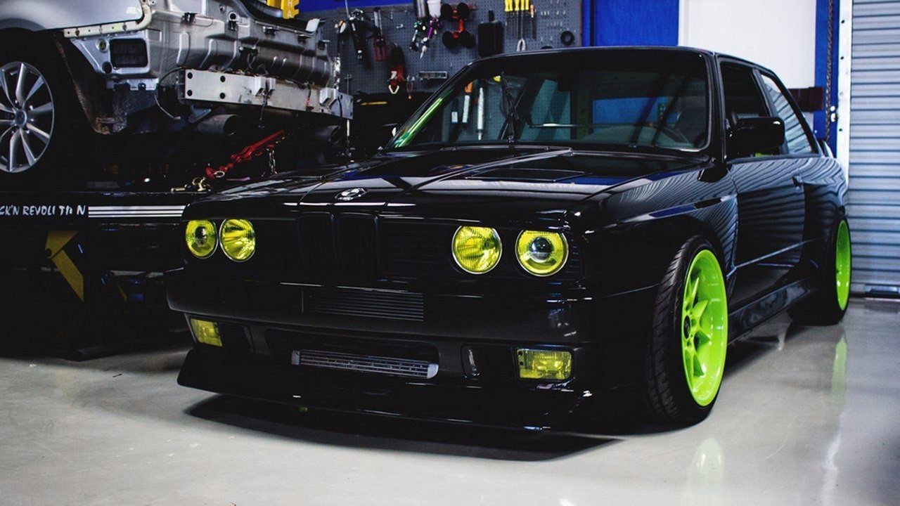 BMW e30
