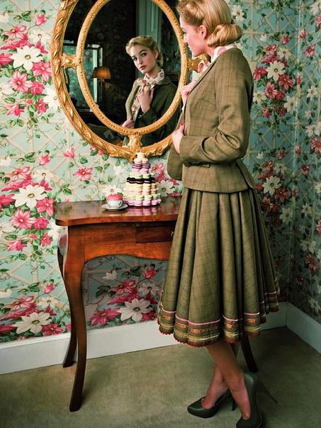 -   1940-: Lena Hoschek AW 2010 - 5