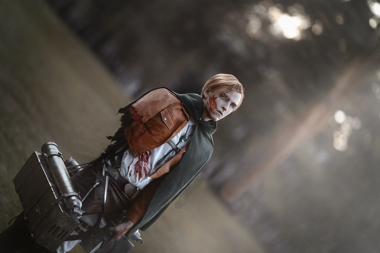  /Attack on Titan - 2