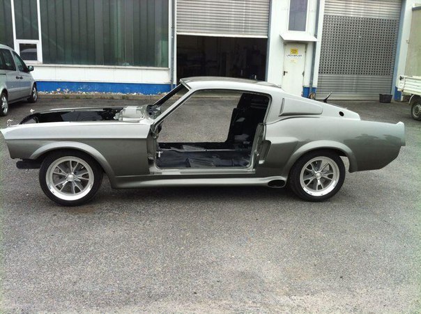  . . 1967 Mustang 