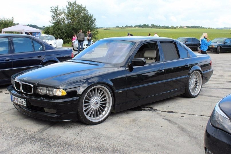 BMW Alpina B12