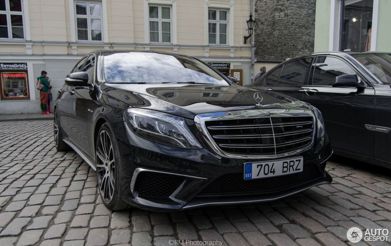 Mercedes-Benz - 25  2016  20:13