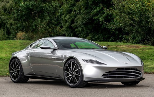 Aston Martin DB10 (3.500.000$)