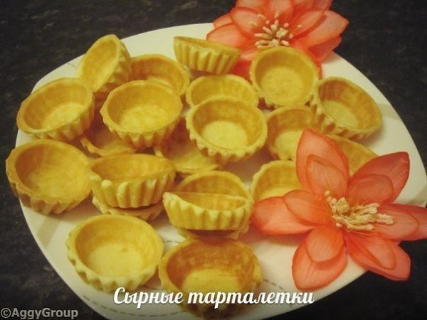 Сырные тарталетки.Тарталетки придадут любому столу красивый, праздничный вид. Они украсят ...