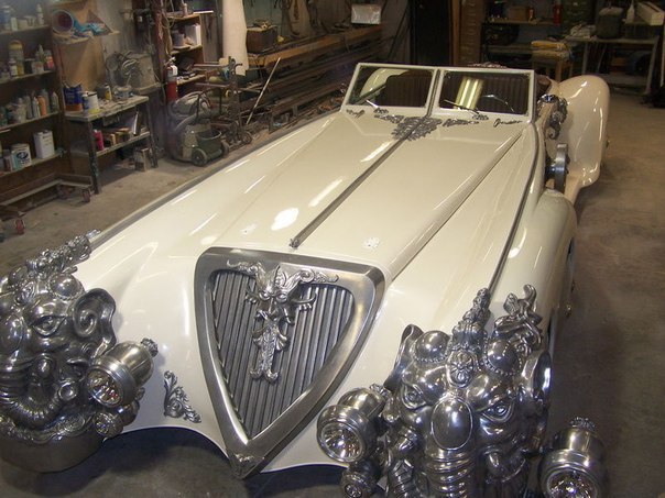 Replica of Captain Nemo s Car - 8