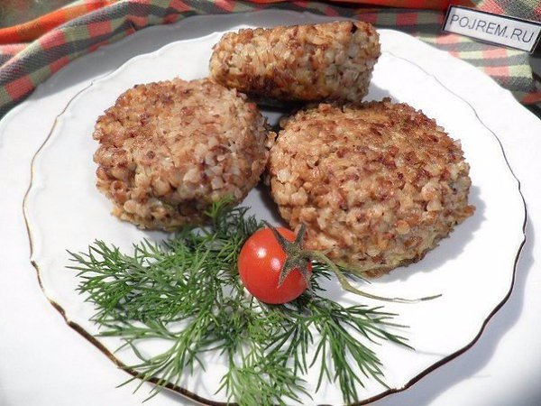 Гречневые котлеты с грибами.на 100грамм - 85.16 ккалБ/Ж/У - 5.15/2.13/12.71Ингредиенты:гречневая ...