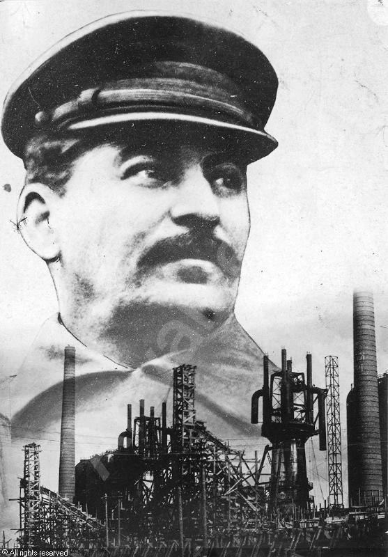 Извлечение прибыли не является ни целью, ни двигателем нашей социалистической промышленности. Что ...