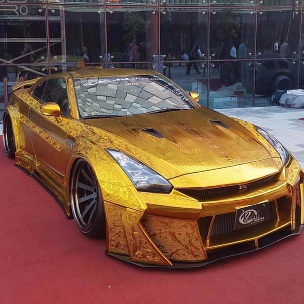 Nissan GTR