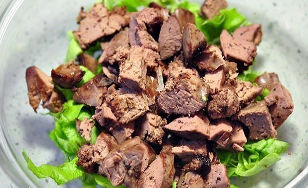 Салат из куриной печени. Куриная печень - вкусный и полезный продукт. Но внешний вид ее, мягко ... - 4