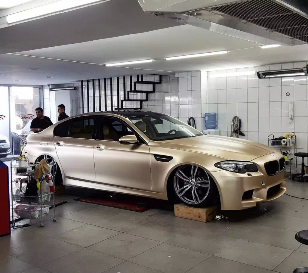 BMW 5-Series lowered - 3