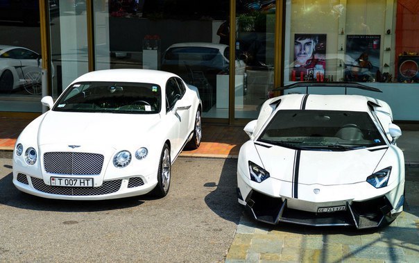 Bentley Continental GT & Lamborghini Aventador DMC