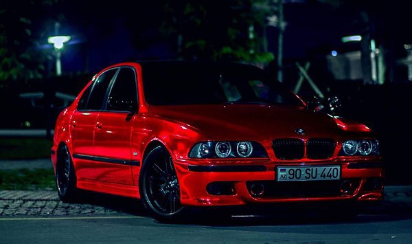 BMW (E39)