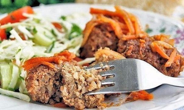 Тефтели из гречки и куриного филе.на 100грамм - 178.28 ккалБ/Ж/У - ...