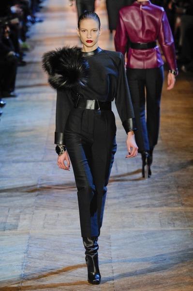 Yves Saint Laurent - 3