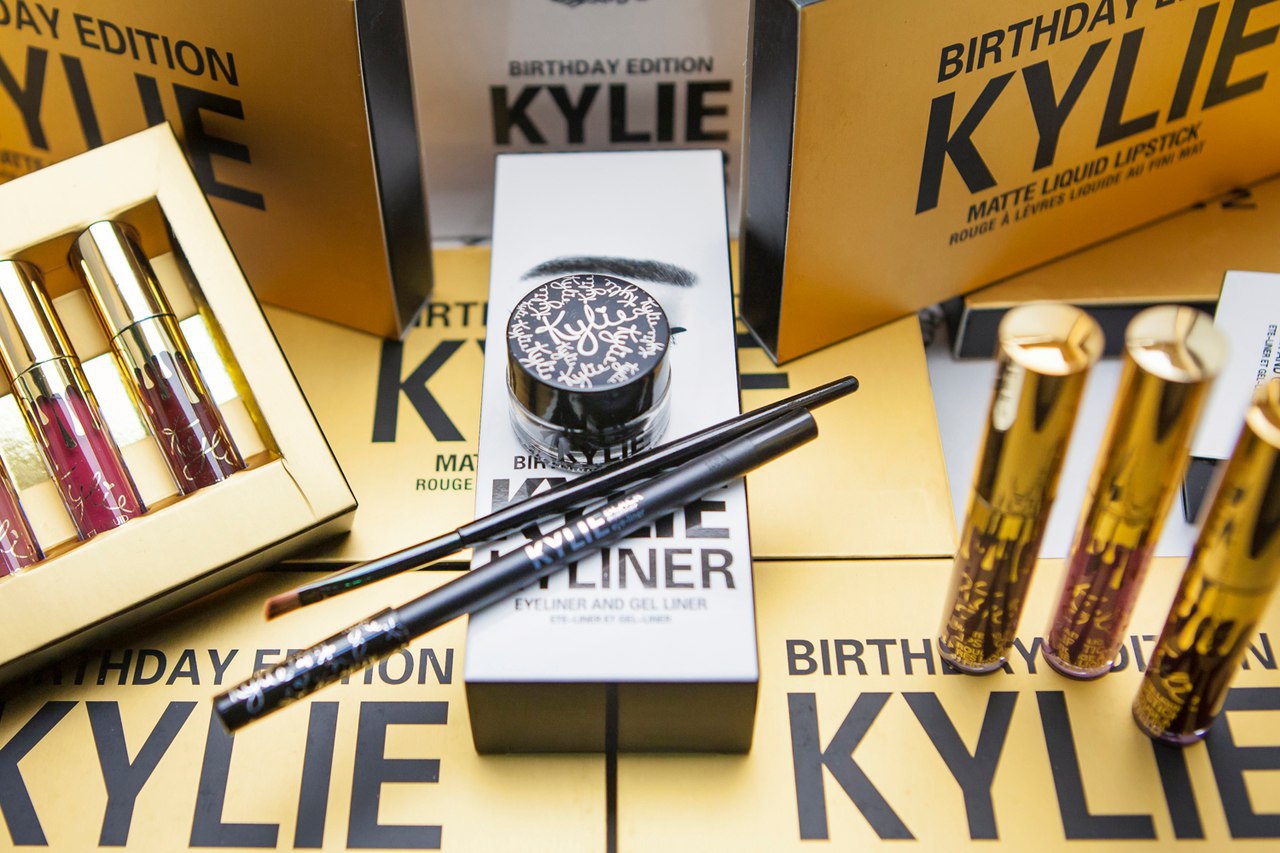  24  !  50%      KYLIE BIRTHDAY EDITION -  ...