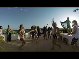 Progressive House. �������.������ ������ ��� ������ VR, �� � ��� ����� ���������� ������� � 360 ��������, ������ ����� �����.Dimitri Vegas � Like Mike � W&WArcade Virtual Reality Clip�����������...