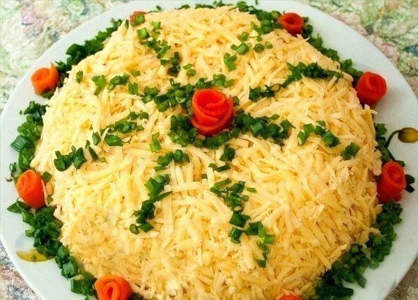 9 вкусных салатов.Салат «Черепаха».Ингредиенты: яйца – 4 шт. мясо куриное (копченое) – 150 г ... - 9