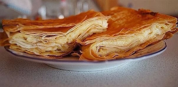 Сырный пирог из армянского лаваша.Ингредиенты:-упаковка армянского лаваша-1 яйцо-70 мл молока-500 г ...