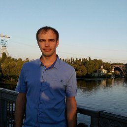 Oleg, 42, 