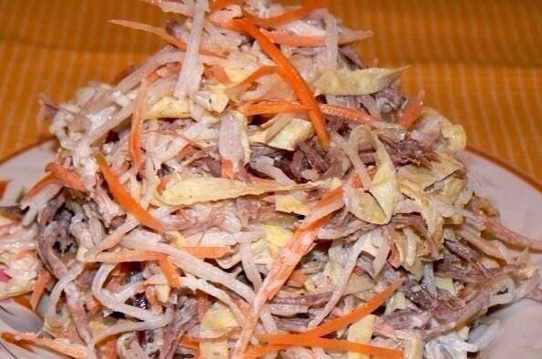Мясной салат с дайконом «Загадка». дайкон 1 шт. мясо отварное 300 г ( телятина, говядина, свинина, ...