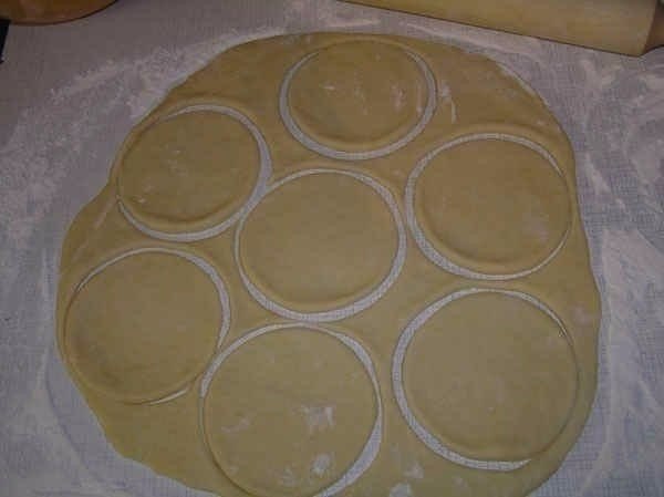Сочники .Вот воскресным вечерком решила сделать что-нибудь вкусненькое и побаловать домашних. Выбор ... - 6