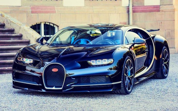 Bugatti Chiron (2.800.000$)