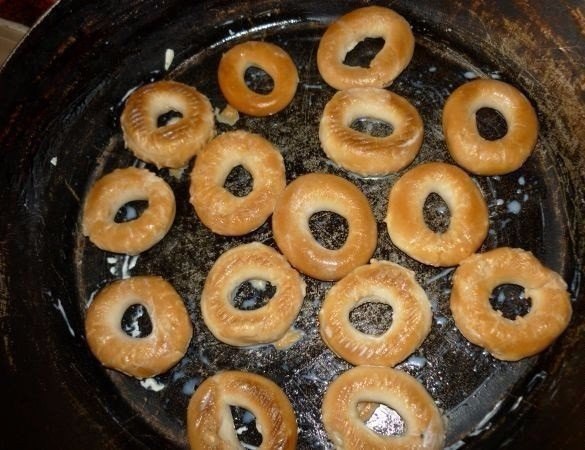 Фаршированные сушки. Такие сушки являются довольно оригинальной закуской. Их можно сделать к любому ... - 6