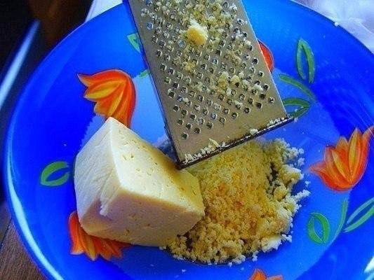 Сырные шарики жареные с чесноком.Сырные шарики — очень вкусное и популярное блюдо. Существует много ... - 2