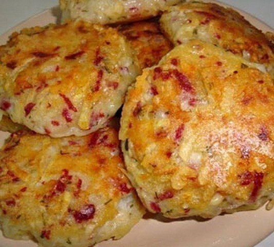 МУЖ ЗАЦЕЛУЕТ ВАС ЗА ЭТУ ВКУСНЯТИНУ !!! ========================================= Драники с ветчиной, ...