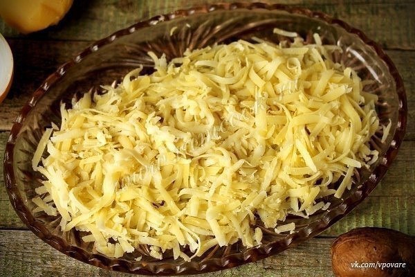 Салат «скумбрия под шубой».Ингредиенты:Картофель - 3 шт; Яйцо куриное - 3 шт; Морковь - 1 шт; Свекла ... - 6