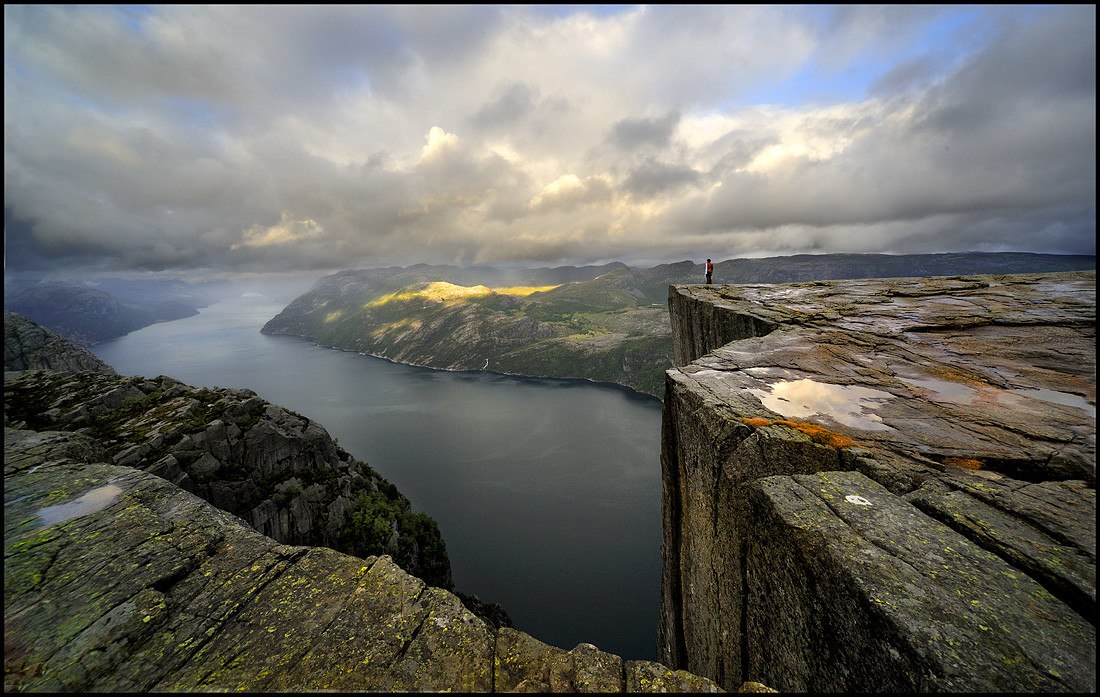    (Preikestolen).       .    ,  ... - 5