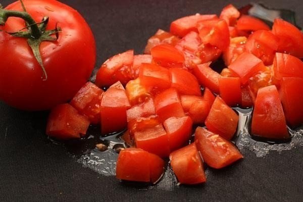 ОЧЕНЬ ВКУСНЫЙ САЛАТ .Ингредиенты:- Китайский салат (китайская капуста) 100 г- Помидоры красные 200 ... - 3