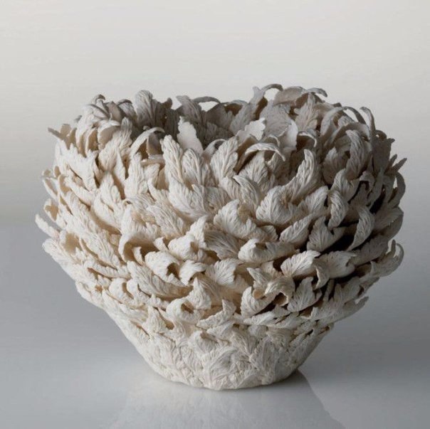     . Hitomi Hosono