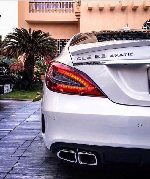 Mercedes-Benz CLS63 AMG