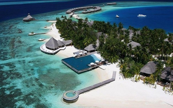    .  Huvafen Fushi - 3