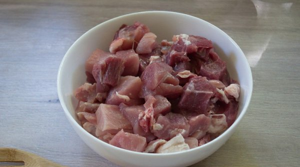 Свинина под сырным соусом.Как приготовить свинину? Я обычно такое мясо не приветствую. Для меня оно ... - 2