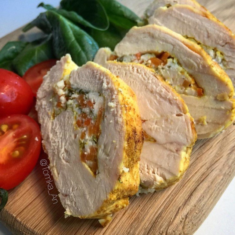 Вкусная и сочная куриная грудка.на 100грамм - 100.23 ккалБ/Ж/У - 19.99/1.18/1.22Ингредиенты:250 гр ...